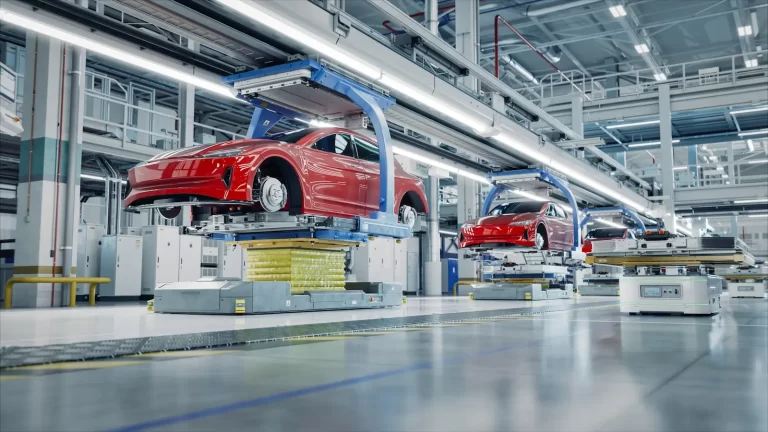 Autoteollisuuden syväsuuntainen muutos: datavetoiset tuotantoverkostot, älykkäät materiaalit ja strateginen automaatio rakentavat uuden kilpailuedun